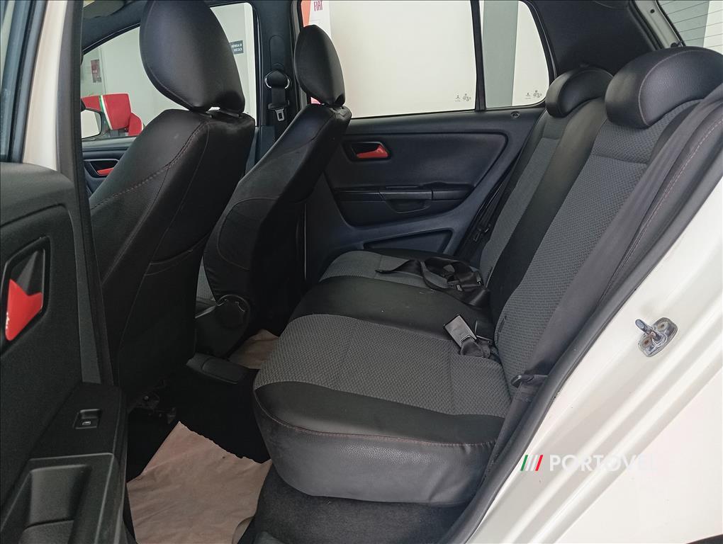 VOLKSWAGEN FOX 1.6 MI ROCK IN RIO 8V FLEX 4P MANUAL 2015/2016