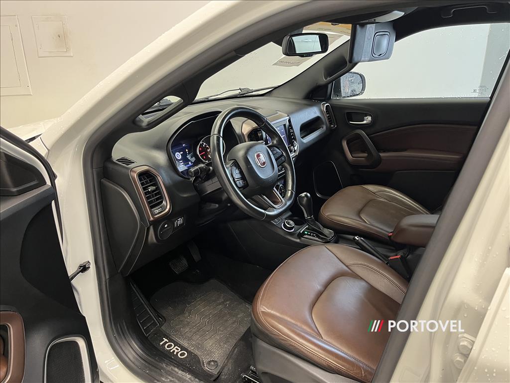 FIAT TORO 2.0 16V TURBO DIESEL RANCH 4WD AT9 2020/2021