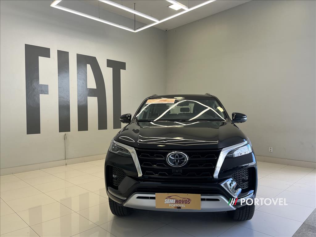 TOYOTA HILUX 2.8 D-4D TURBO DIESEL CD SRX 4X4 AUTOMÁTICO 2022/2022