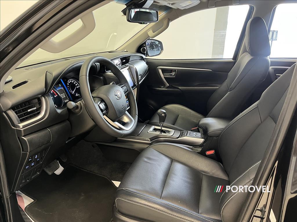 TOYOTA HILUX 2.8 D-4D TURBO DIESEL CD SRX 4X4 AUTOMÁTICO 2022/2022