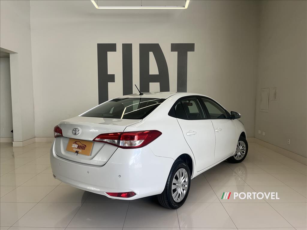 TOYOTA YARIS 1.5 16V FLEX SEDAN XL LIVE MULTIDRIVE 2022/2023