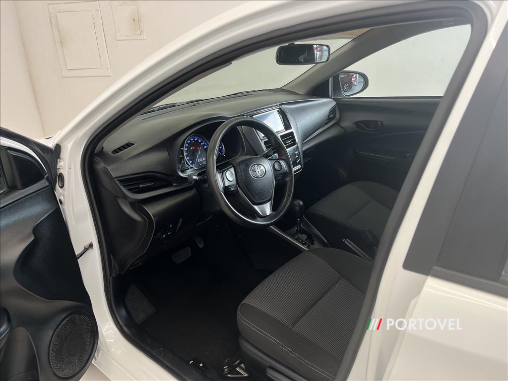 TOYOTA YARIS 1.5 16V FLEX SEDAN XL LIVE MULTIDRIVE 2022/2023